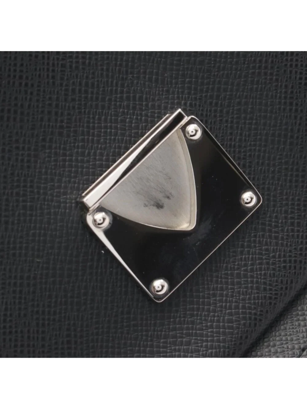 Louis Vuitton Clutch Belaia Ardoise Leather